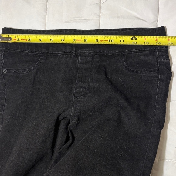Old Navy Black Rockstar Mid-Rise Super Skinny Jeggings - Picture 8 of 11